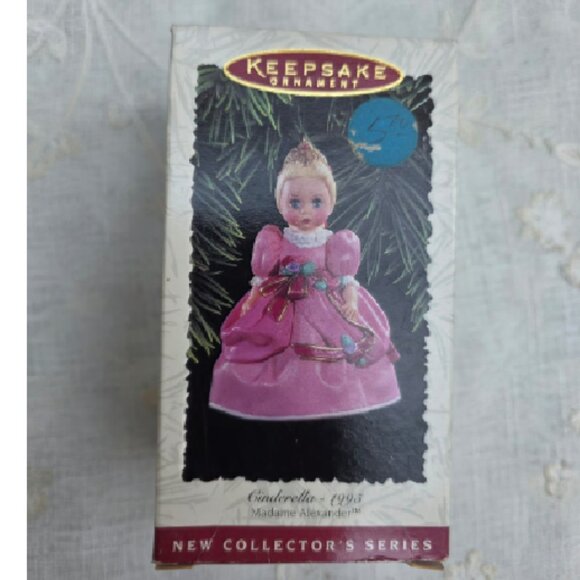 Cinderella Madame Alexand Christmas Disney Hallmark Keepsake Ornament New In Box - Picture 2 of 2